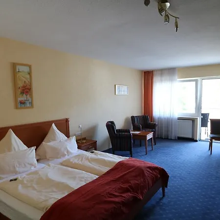 Hotel Aennchen 3*